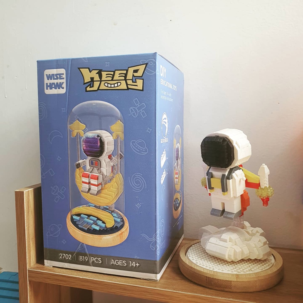 Đồ chơi lắp ráp PHG + kèm lồng kiếng | Lego ASTRONAUT | NanoBlock Phi hành gia
