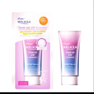 Sunplay Skin Aqua Tone Up UV Essence SPF50+, PA++++: Tinh chất chống nắng hiệu chỉnh sắc da 50g