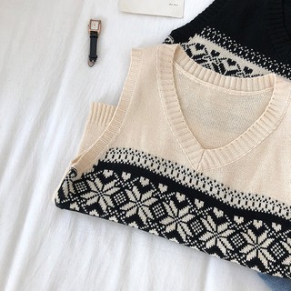 Áo gile len họa tiết thổ cẩm