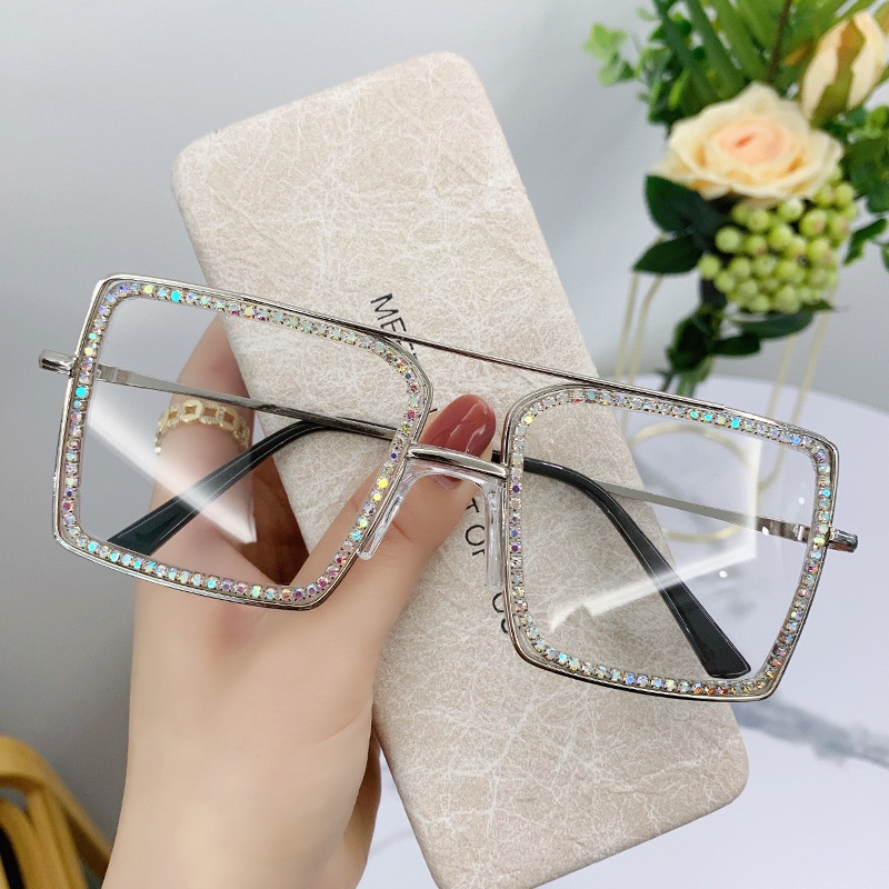 Kính Mát Gọng Lớn Đính Đá Phong Cách Âu Mỹ Sang Trọng