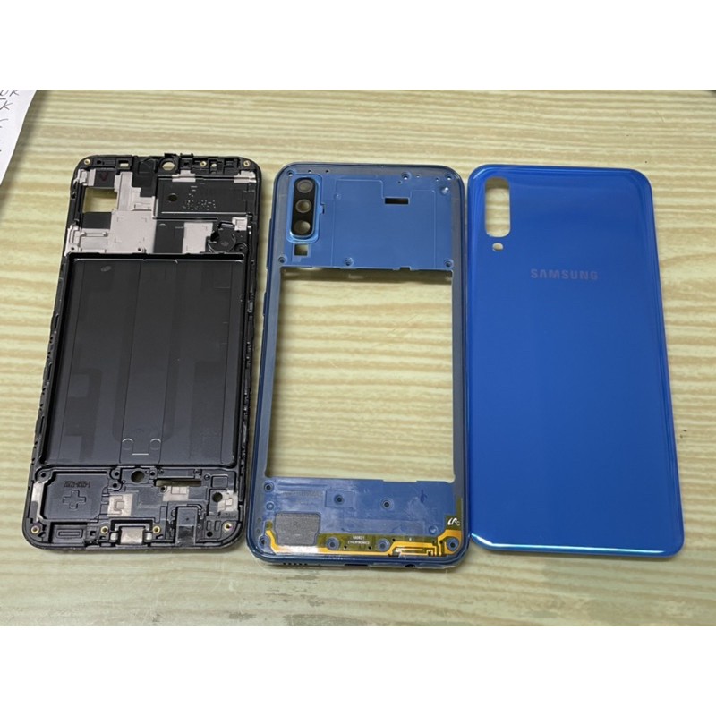 Vỏ bộ điện thoại samsung A50 zin new hãng | BigBuy360 - bigbuy360.vn