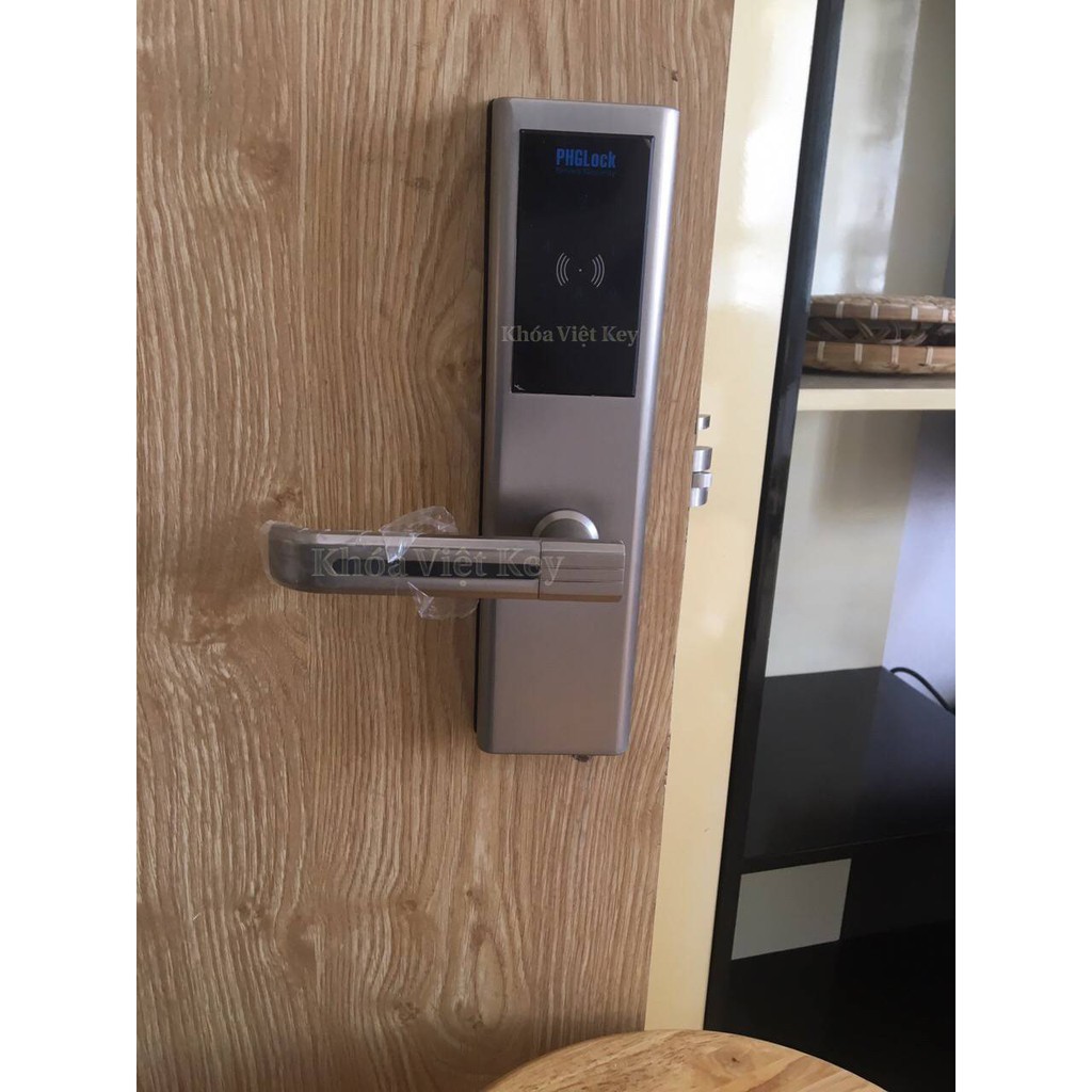 Khóa mã số,thẻ từ cho cửa gỗ PHGLock™ - KR8161 chính hãng bảo hành 24 tháng .