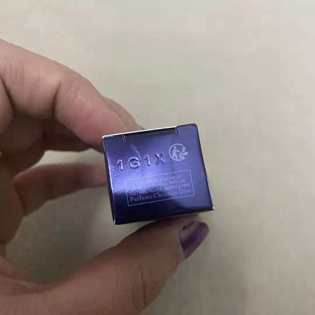 Son môi Dior số 720 mịn như nhung phiên bản giới hạn thời trang 2021