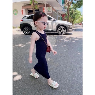 Đầm body 3 lỗ form dài cho bé