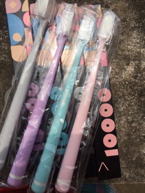 Bàn chải đánh răng sợi mềm cho người lớn