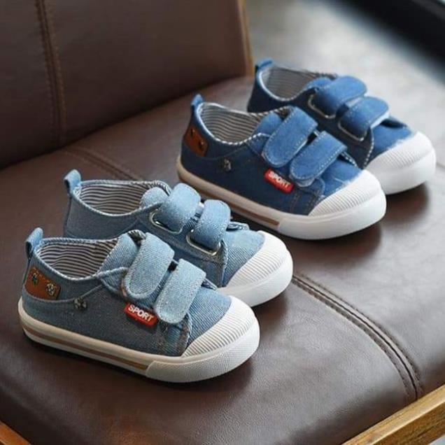 Giày thể thao vải jeans cho bé trai và bé gái s ZE