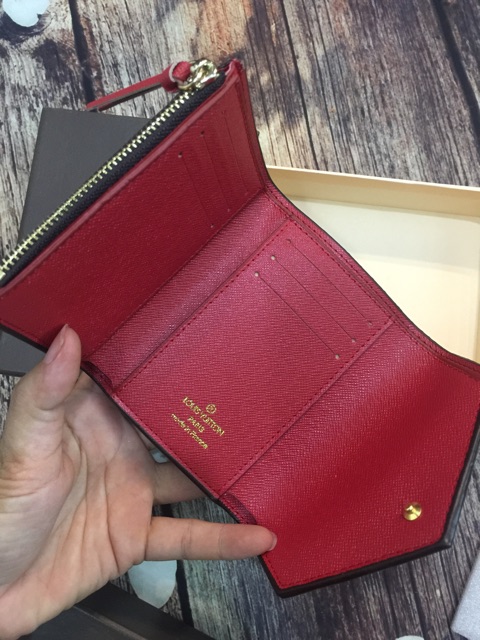 Ví gấp có hộp dáng dài , dáng ngắn