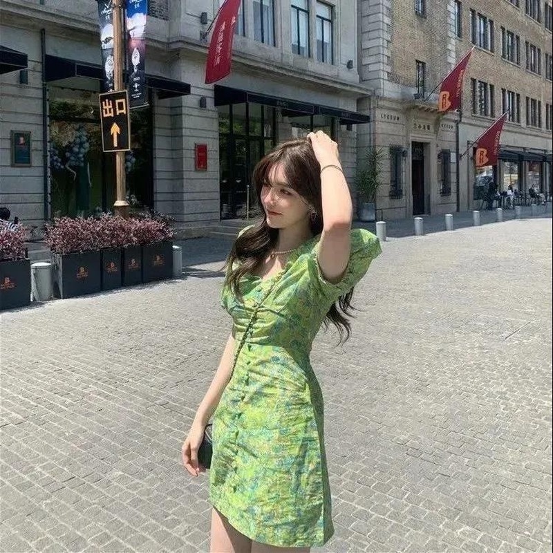 Đầm Công Chúa Mùa Hè Tay Phồng Màu Xanh Lá Họa Tiết Hoa Vỡ Kiểu Công Chúa Xinh Xắn