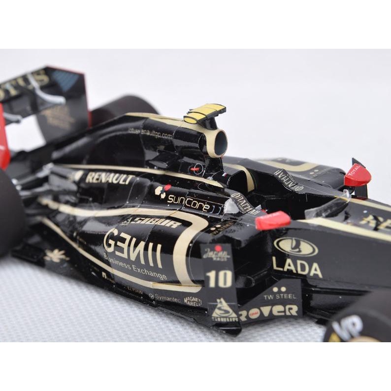 Bộ kit mô hình giấy 3D xe Lotus R31 F1 Racing Car