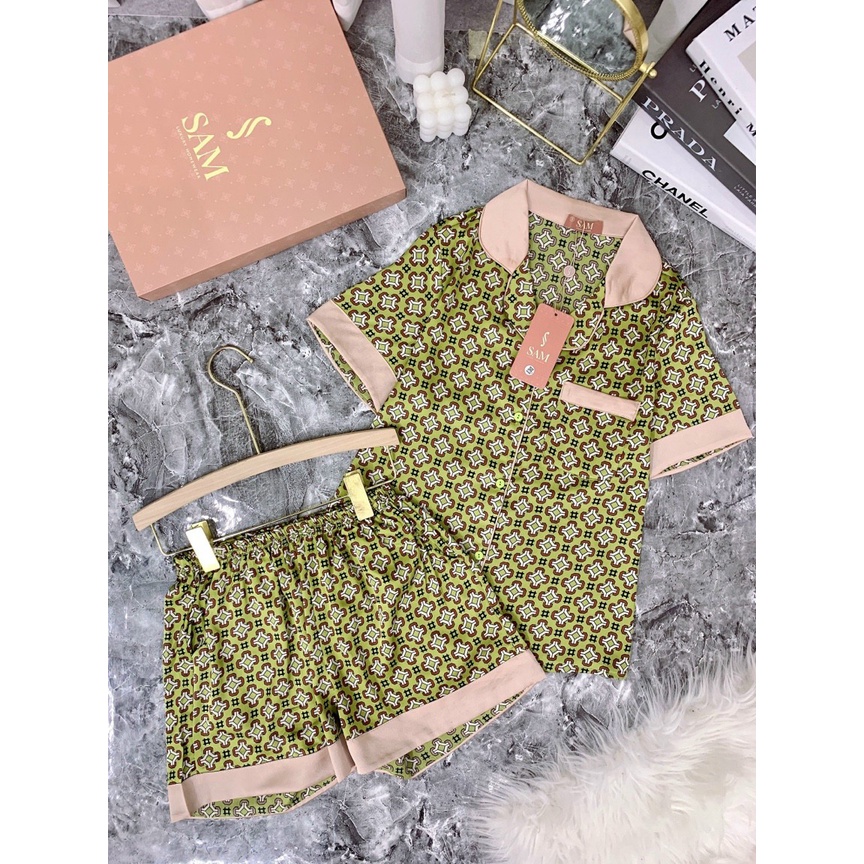 Bộ đồ mặc nhà pijama Sam, set đồ lụa satin mềm mịn mặc ngủ ở nhà, dáng quần đùi họa tiết độc đáo trẻ trung