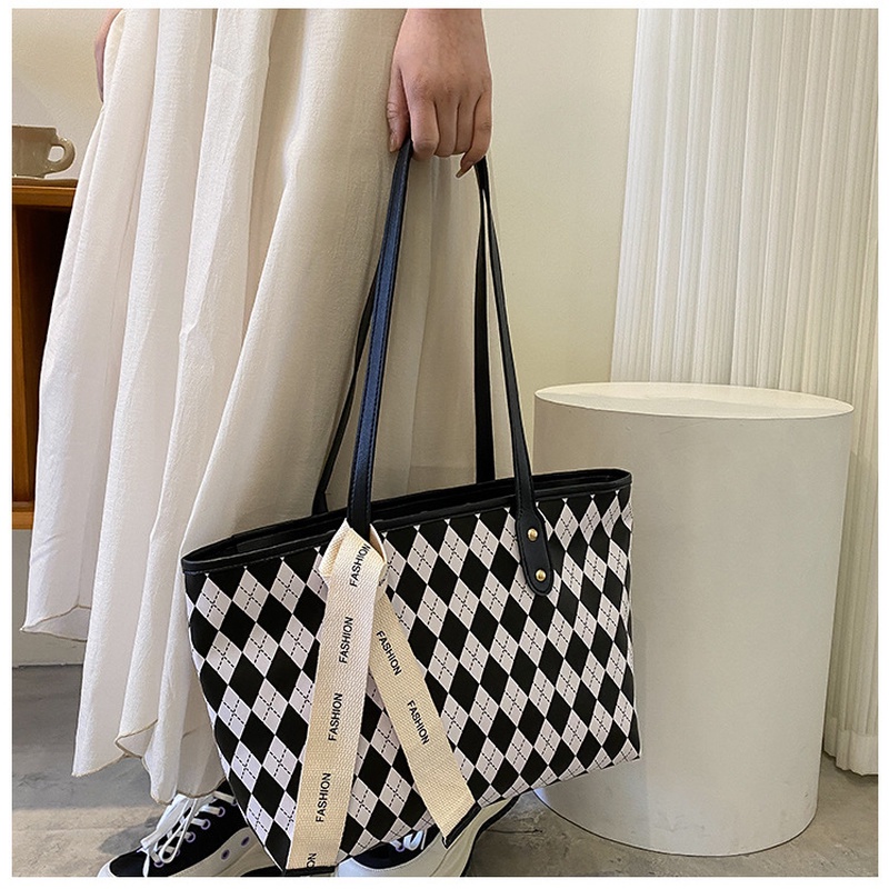 Túi Đeo Vai NB00253 Sức Chứa Lớn Họa Tiết Hình Thoi Đơn Giản