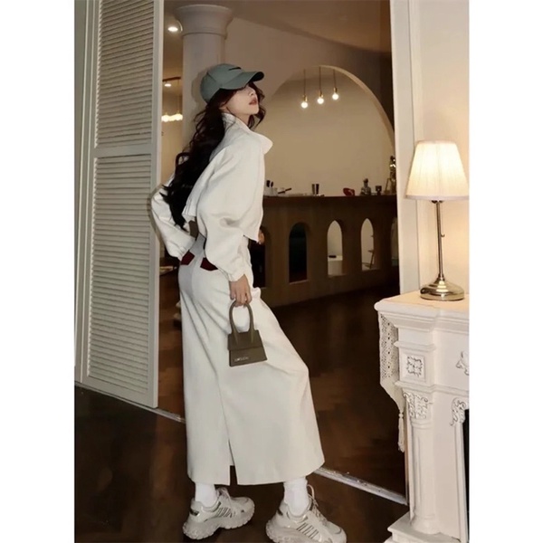 Set áo váy phong cách thể thao