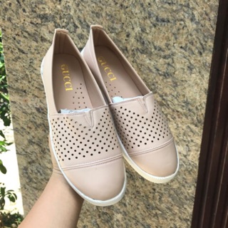 Giày slip trơn đục lỗ xả kho 35k