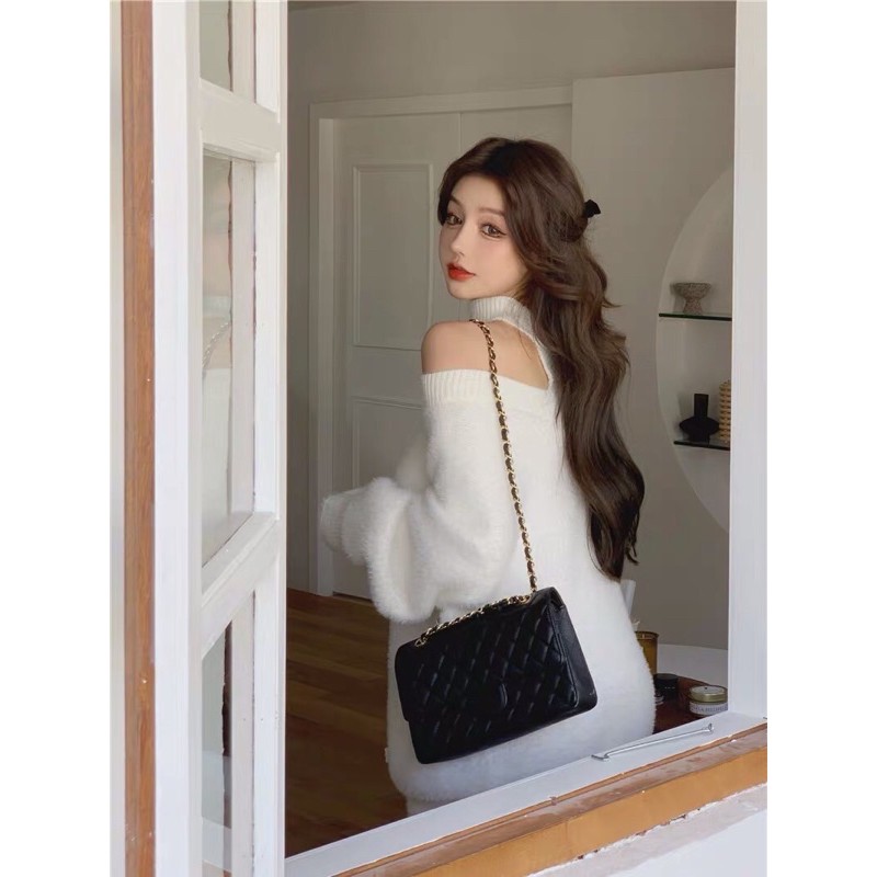 Áo len lông hở vai