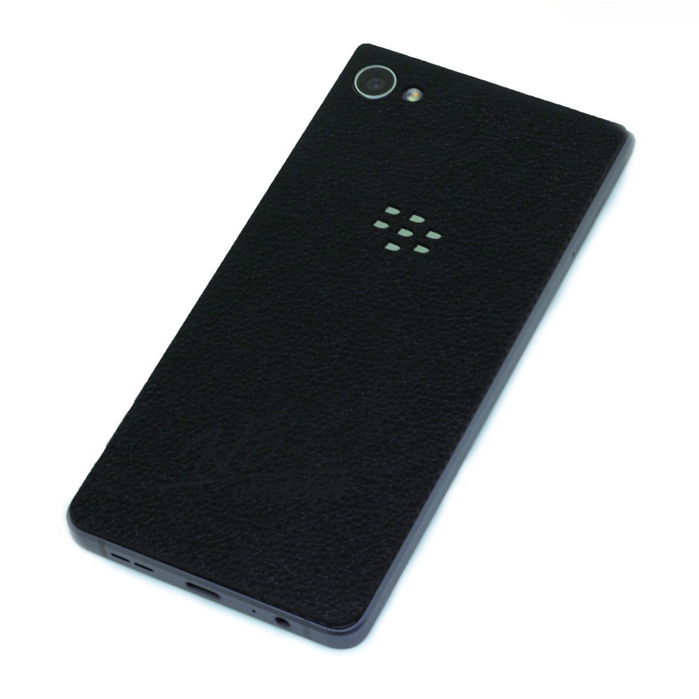 Skin dán da Blackberry Motion màu đen - D07
