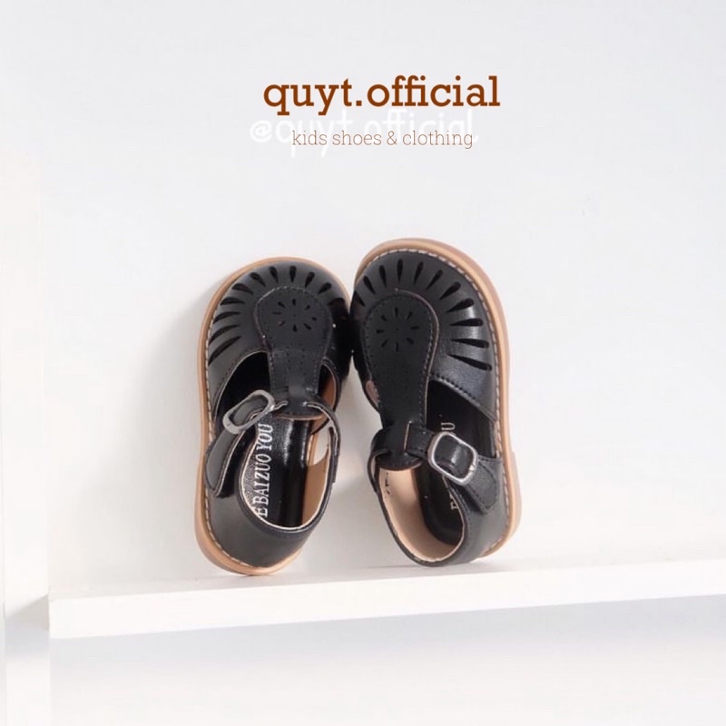 [Có sẵn] Giày da hoạ tiết cắt cố điển tiệm nhà Quýt