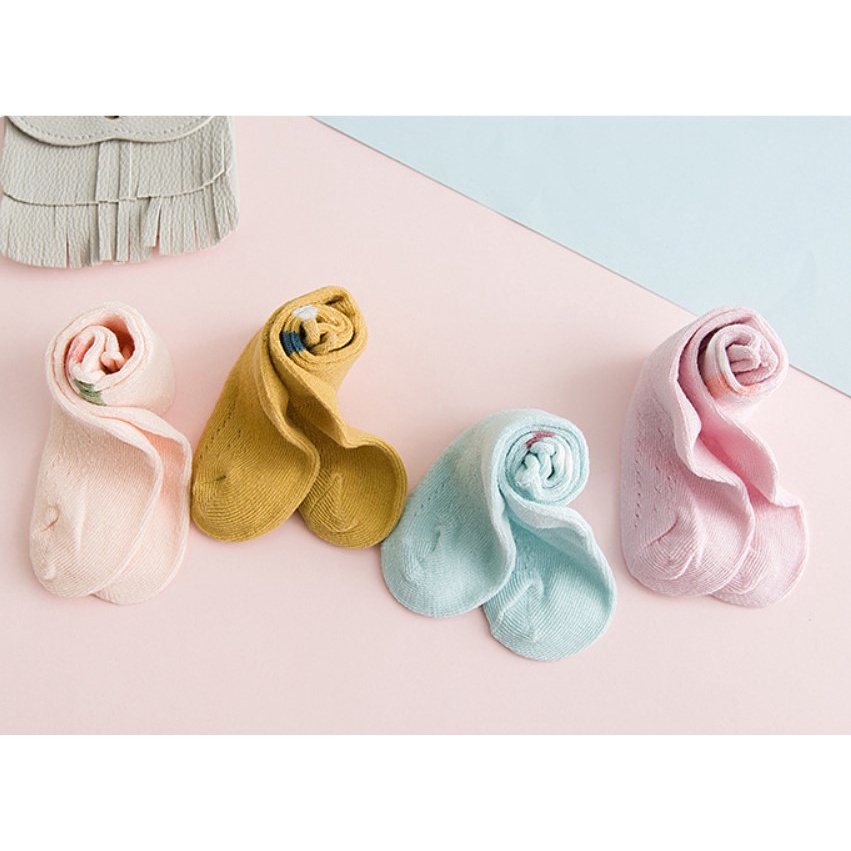 Set 4 đôi tất cho bé cao cổ, vớ mùa đông chất cotton mềm mại, co giãn, đế chống trơn trượt - Nắng Của Mẹ_ CLAC