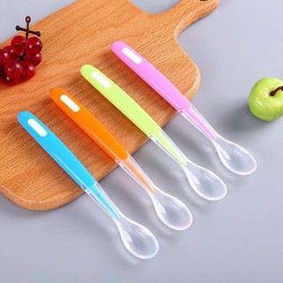 Thìa silicon dùng cho bé ăn dặm