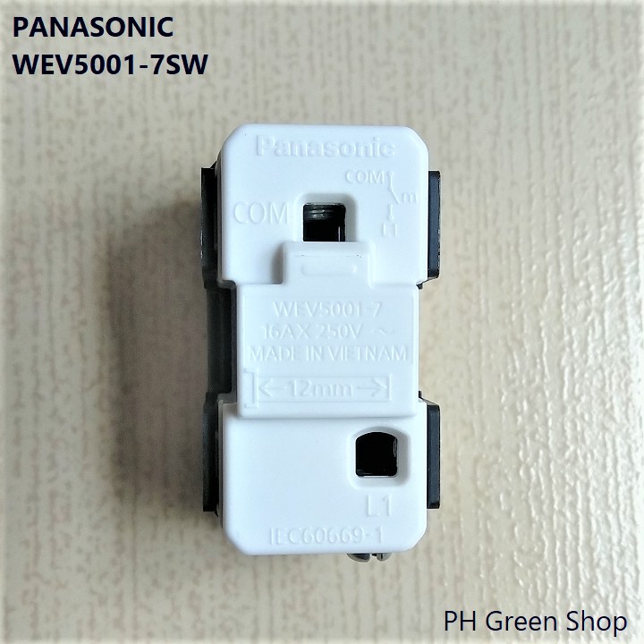 Công tắc Panasonic dòng Wide series WEV5001 | WEV5002