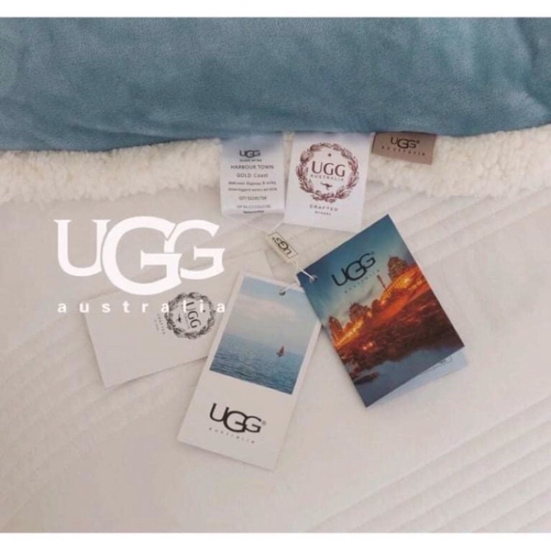 ( nhập khẩu nguyên chiếc)chăn đông.chăn lông cừu UGG đại hang 4kg .2mx2m3