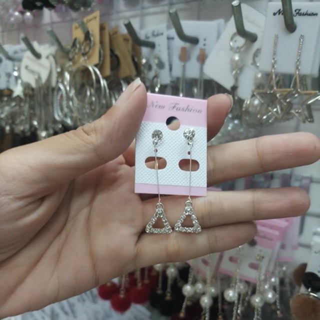 Bông tai thái 18k