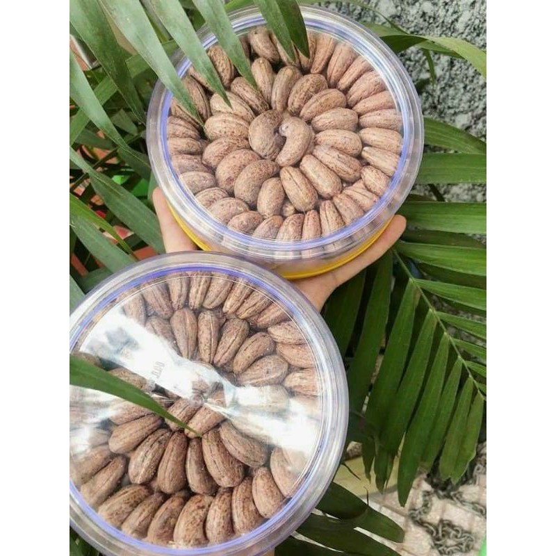 1 hộp 500gr hạt điều xếp hoa
