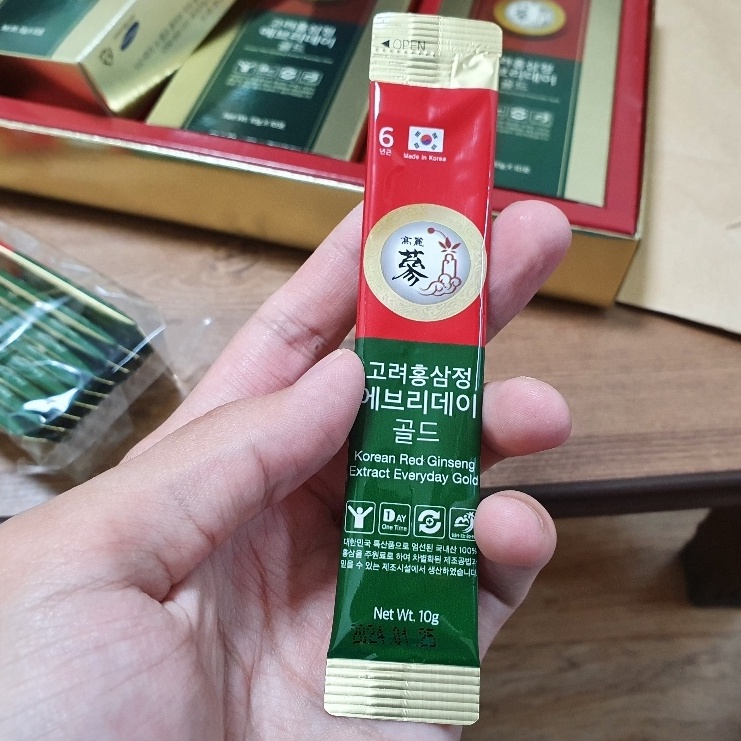 Hộp nước hồng sâm cao cấp Everyday Gold Hàn Quốc - kèm túi quà tặng