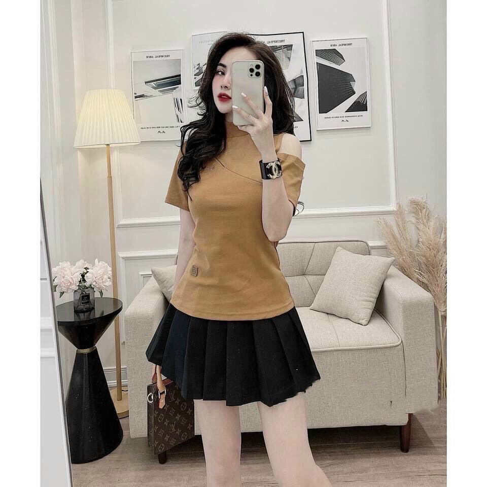Áo phông khoét vai thêu chữ