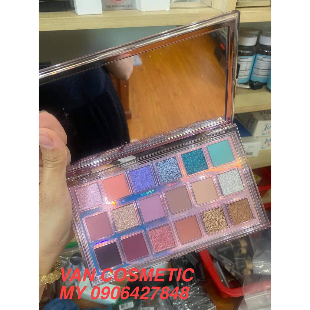 BẢNG PHẤN MẮT HUDA NEW