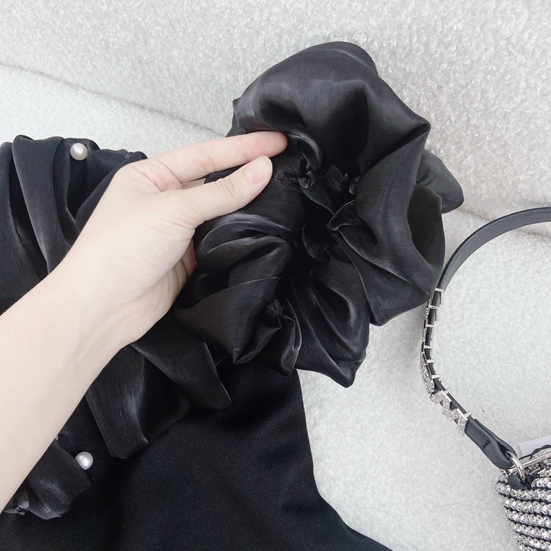 Váy nữ trễ vai bèo đính ngọc dự tiệc dáng xoè chất tafta màu trắng đen V302 freesize AĐ BOUTIQUE