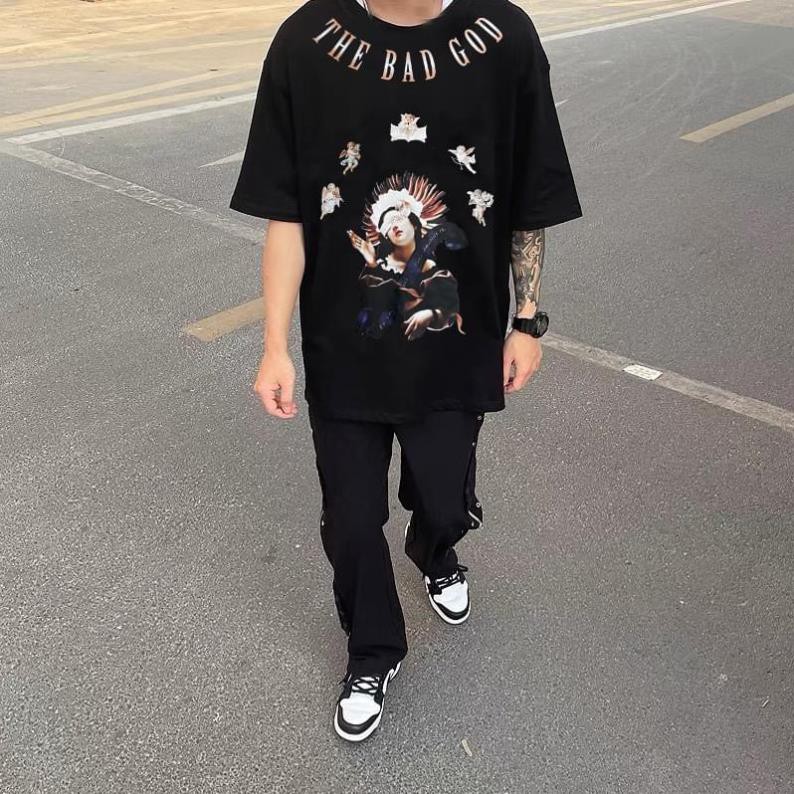 Áo thun tay lỡ The Bad God Mother Angles | BigBuy360 - bigbuy360.vn