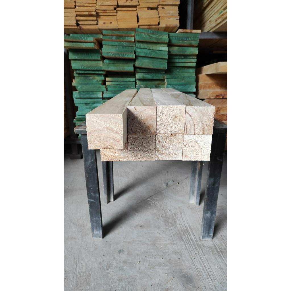 Thanh gỗ thông vuông 3cm x 3cm dài 100cm gia công láng mịn 4 mặt; Thanh gỗ thông vuông dài 1m vân gỗ tự nhiên nhập khẩu