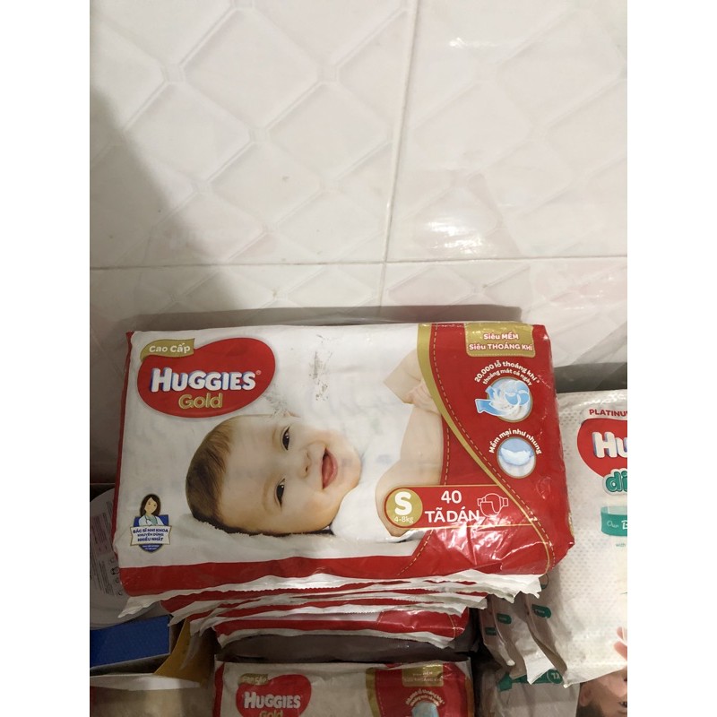 Tã dán Huggies size S 40 miếng