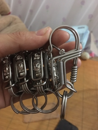 Móc khoá inox mặt phật làm thủ công