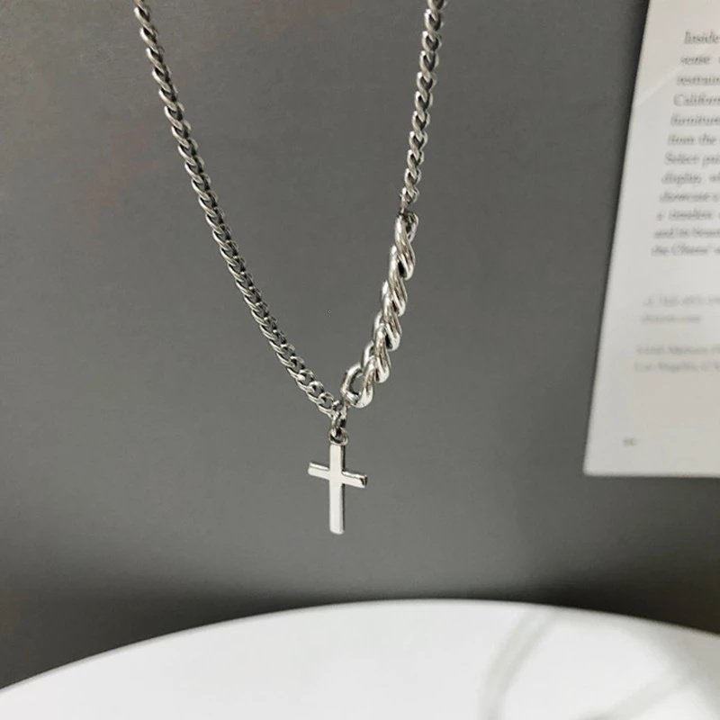 Vòng cổ dạng dây xích mặt dây hình chữ thập phong cách retro thời trang cá tính