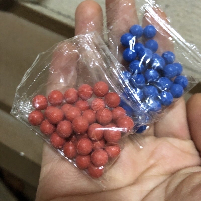 2 gói bi nhựa trang trí