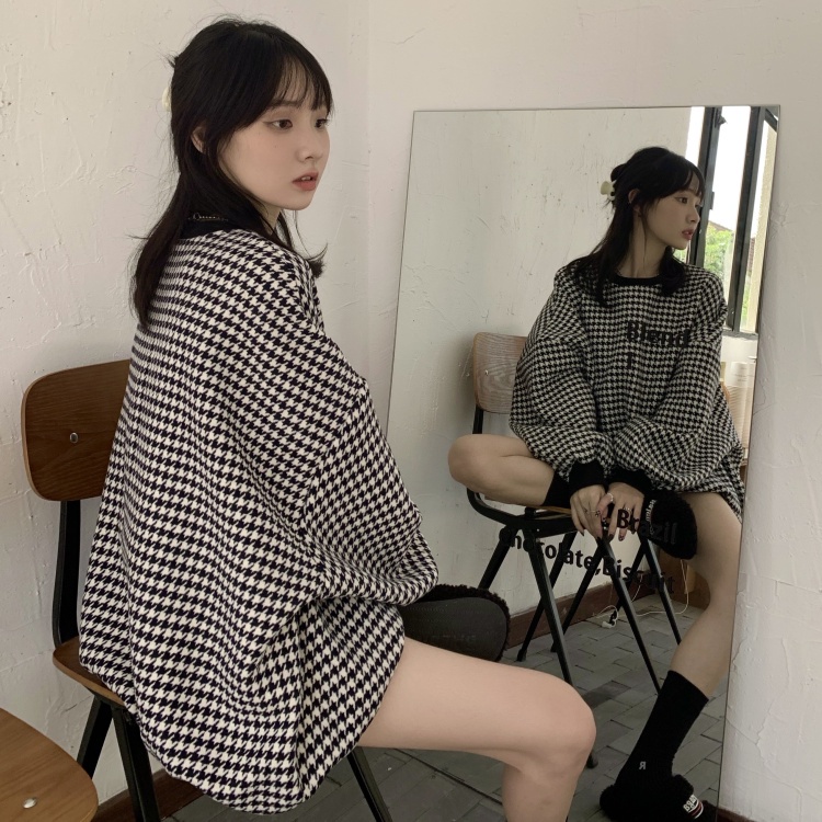 Áo nỉ dài tay cổ tròn form rộng phong cách retro Hàn quốc | BigBuy360 - bigbuy360.vn