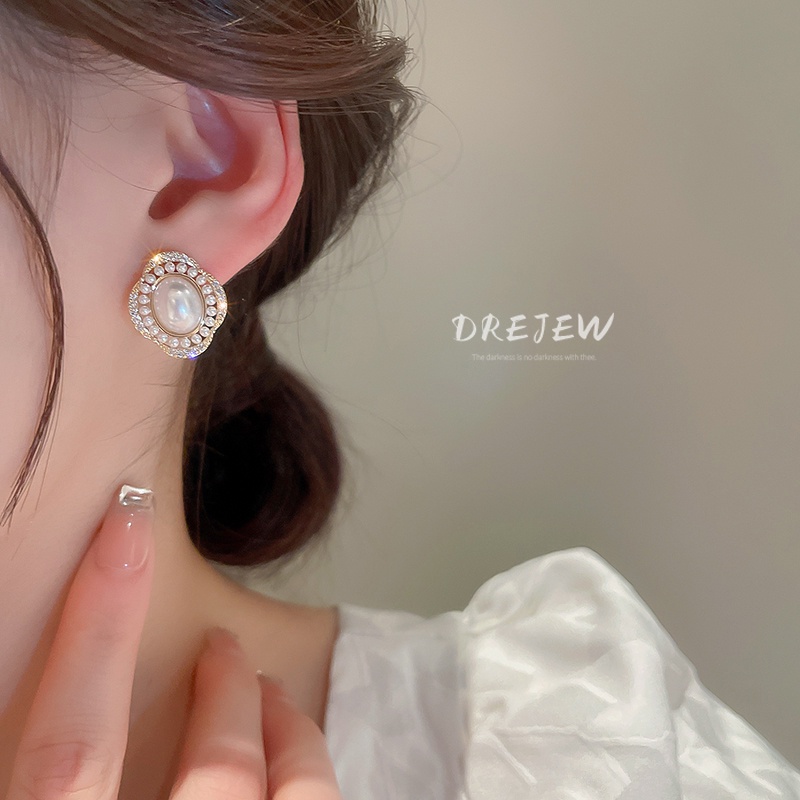 Khuyên tai DREJEW 2 mạ vàng/ bạc hình oval đính ngọc trai nhân tạo phong cách Pháp sang trọng thời trang