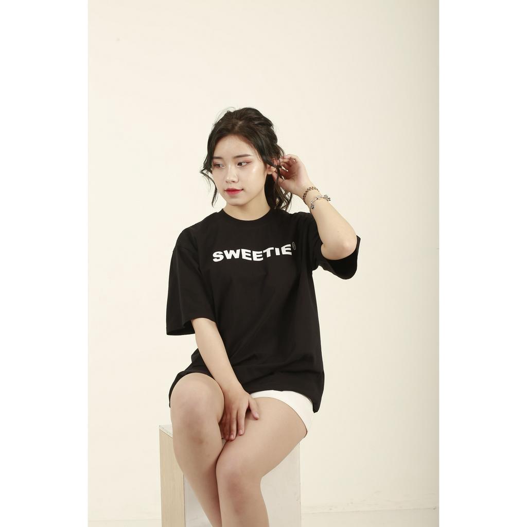 [IN TÊN YÊU CẦU] Áo Thun oversize SWEETIE IN 2 MẶT phông unisex vải COTTON giữ form, chống nhăn, áo đôi basic - LILA