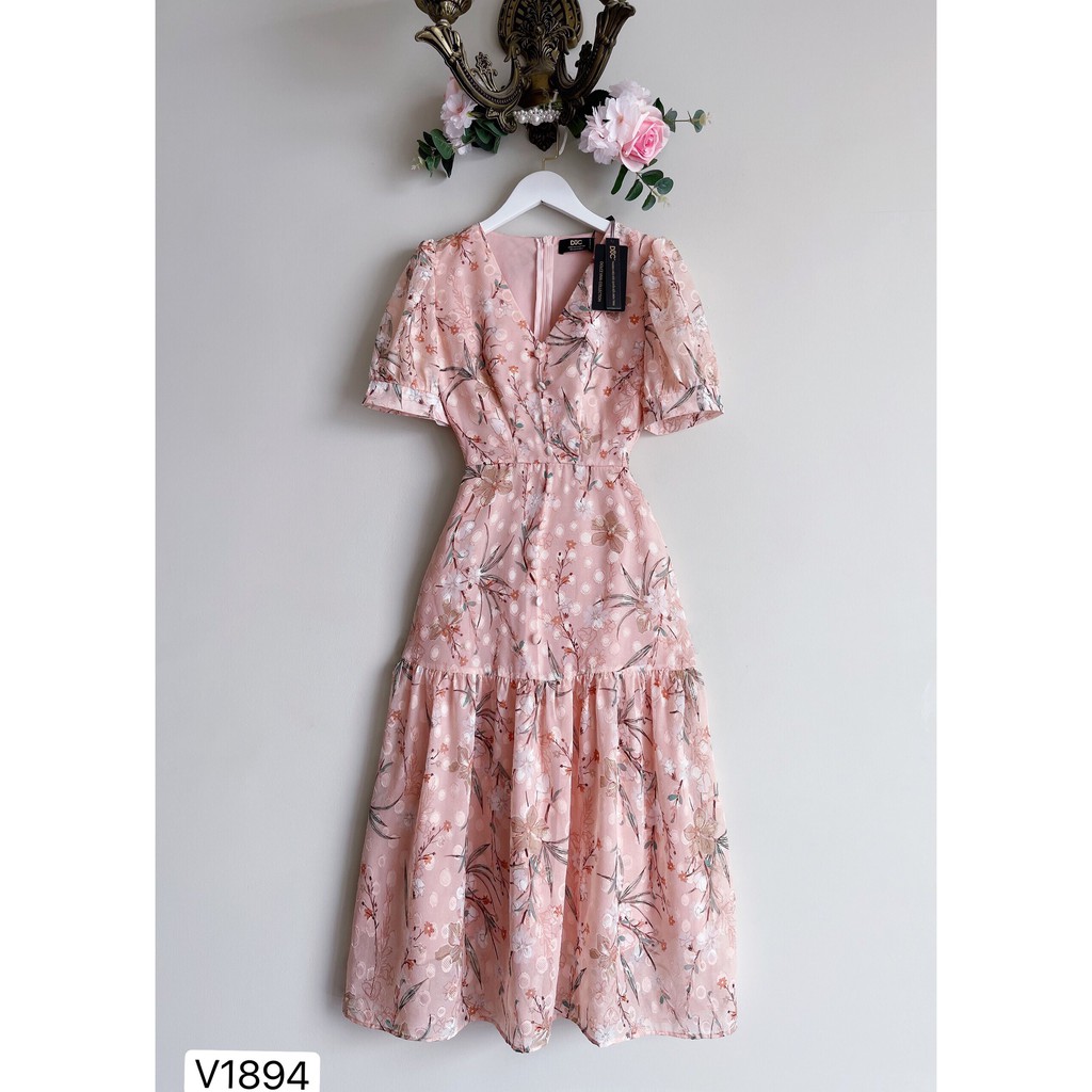 Váy hoa cổ V thiết kế V1894 - Đẹp Shop DVC - Kèm ảnh thật trải sàn do shop tự chụp | BigBuy360 - bigbuy360.vn