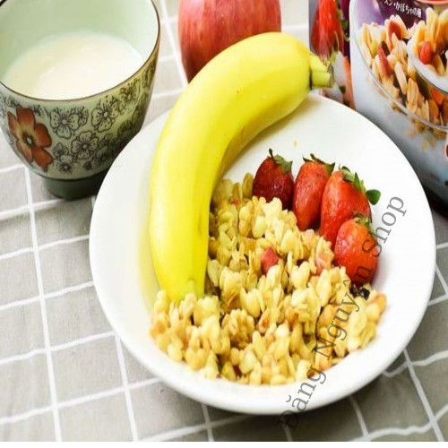 [Combo 4 gói] Ngũ Cốc Trái Cây CALBEE Nhật Bản 700g ( SALE DATE 10/2021)