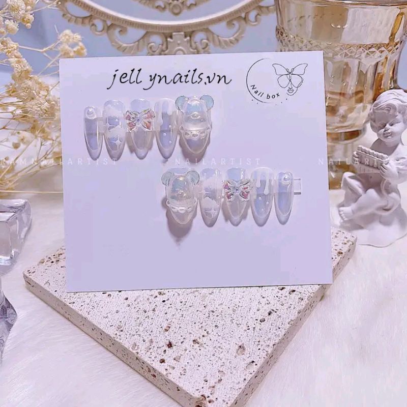 Nail box móng thiết kế gấu xinh xắn