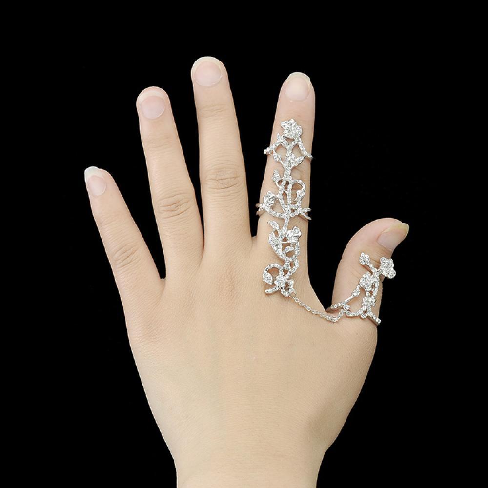 Nhẫn Thiết Kế Đục Lỗ Thời Trang Cho Nữ