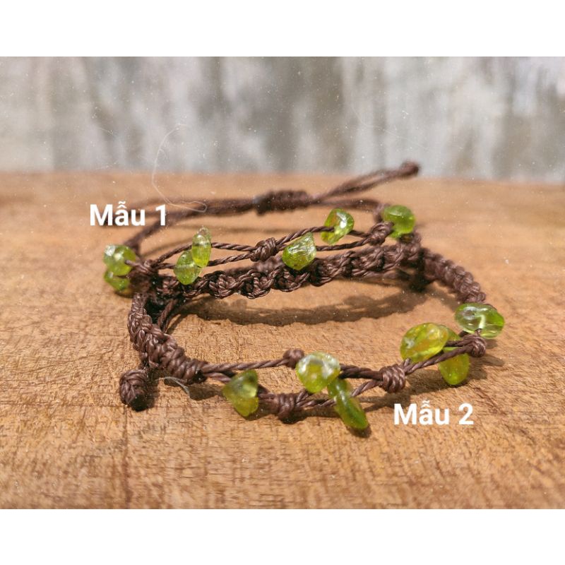 Vòng tay peridot dây nâu