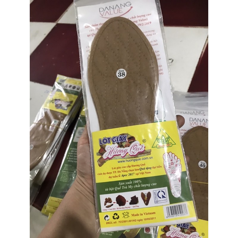Lót giày Hương Quế, giao đúng hàng của Hương Quế. mẫu y hình,size 38 đến 43, thơm Quế lắm khách ah.