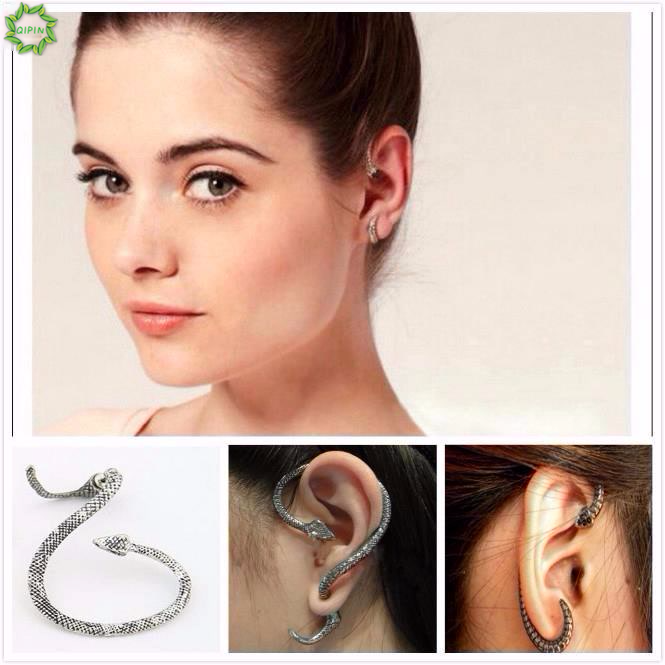 Khuyên vành tai hình rắn phong cách gothic cá tính độc đáo
