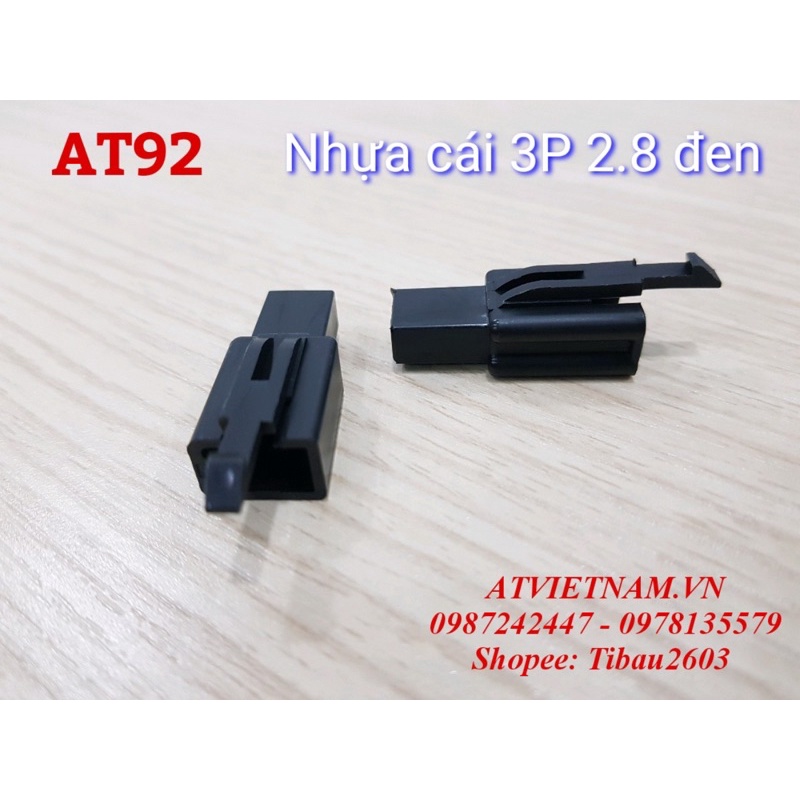 Nhựa đầu cái đen 2 lỗ 2P 2.8 - AT92 (1 bịch 10 cái)