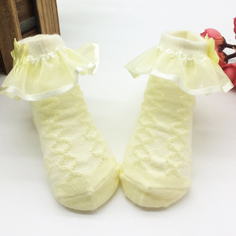 Vớ cotton viền ren cho bé gái từ 0-6 tháng tuổi