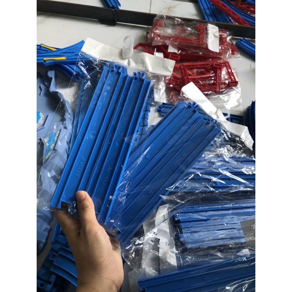 Phụ kiện tàu tomy