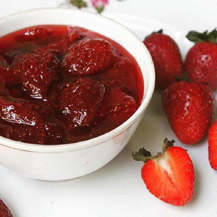 MỨT DÂU TÂY THƠM NGON- ĐẶC SẢN ĐÀ LẠT- HŨ 500G - KHÔNG CHẤT TẠO MÀU